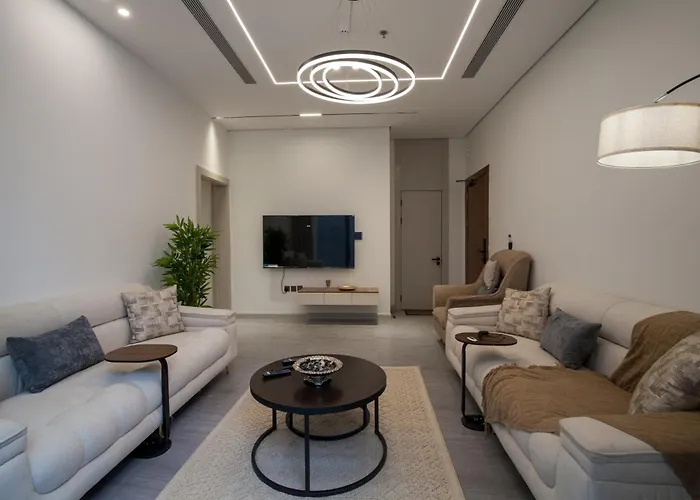 Darent Elite Two-Bedroom Apt Alrimal-7