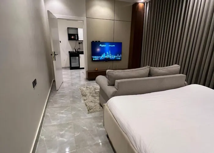 استديو بتاثيث مودرن