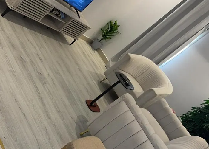 شقة بالكامل حي المعذر 2