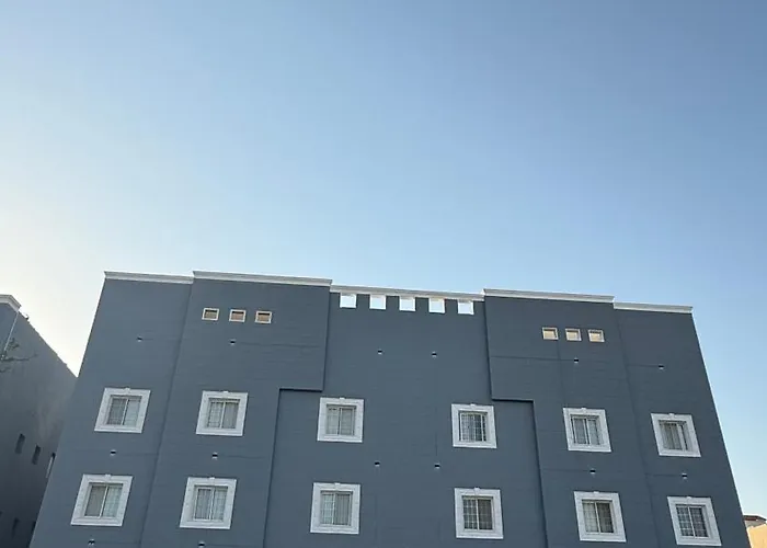 استديو ريفي بجلسة خارجية