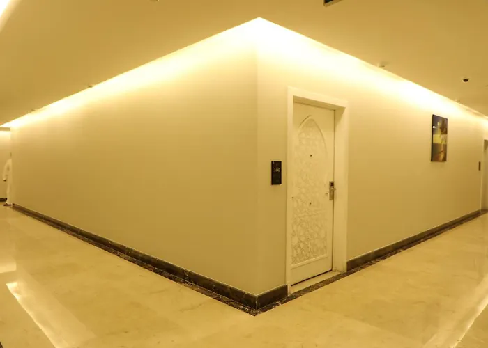 Xyz Hotel Al Falah